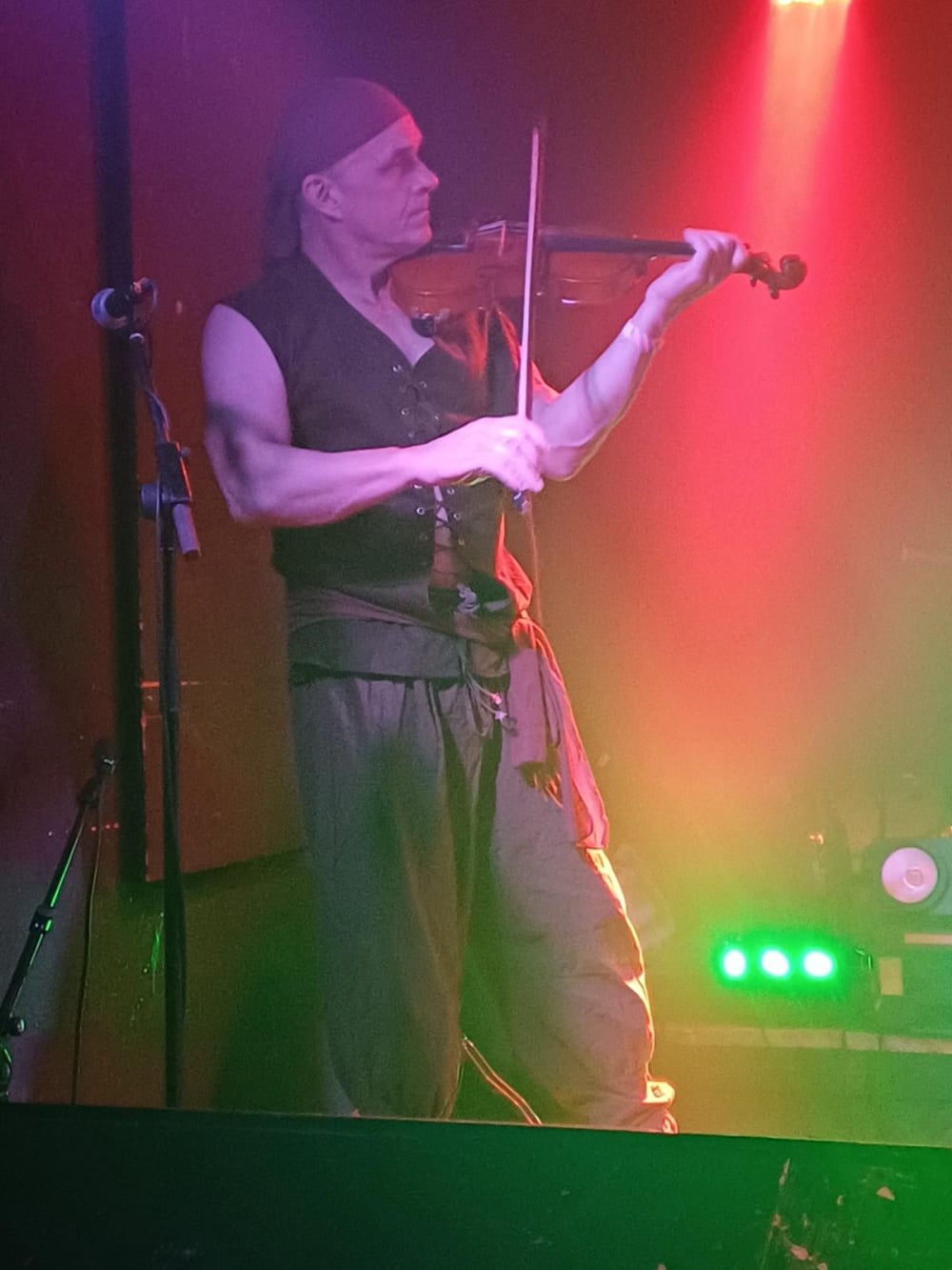 CAPTAIN BLACKEYE UND SEINE CREW